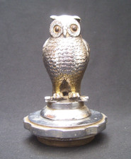 VINTAGE 1930s OWL CAR RADIATOR