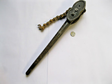 Vintage Vulcan 30 Chain Pipe Wrench Vice - Engineer Plumbers Tool - 13-1/2" Long