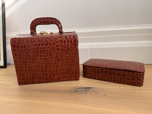 Vintage brown croc effect - vintage,