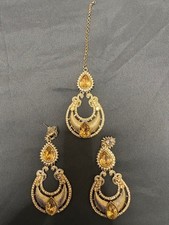 Ladies 2-piece gold tikka +