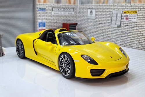 Porsche 918 spyder - porsche, yellow