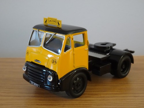 Corgi classics lacon - e.,