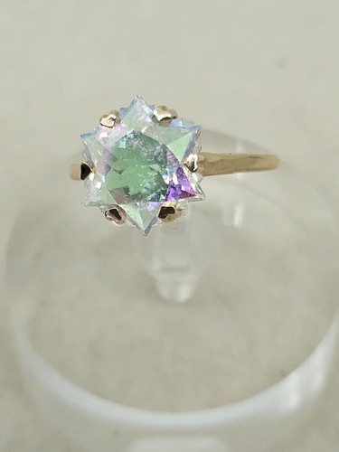 Gold snowflake cut mystic - 9k,