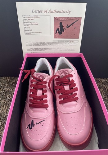 Nicki minaj signed autographed - nicki,