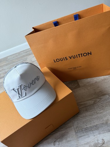 Grey authentic louis vuitton - authentic,