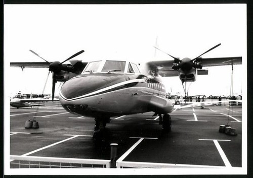 Photograph commander - photograph, of
