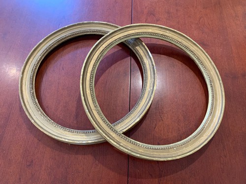 Pair vintage round - of,
