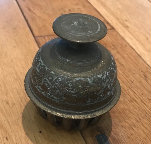 Elephant claw bell - bell, with