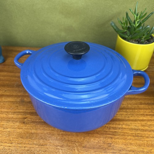 Creuset 20cm round cast - le,