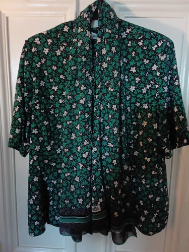 Viyella ladies top in - in, size