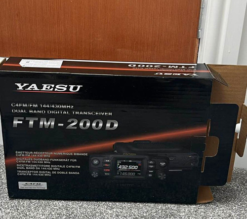 Yaesu ftm 200d dual band - dual,