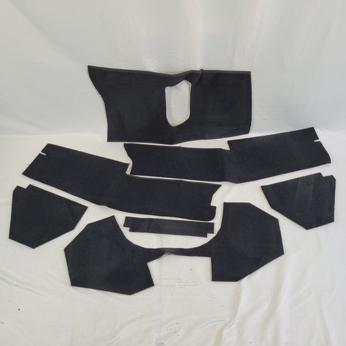 Land rover carpet set front - land,