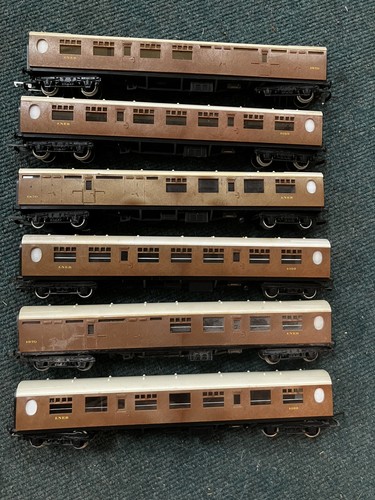 Hornby gauge carriages - oo,