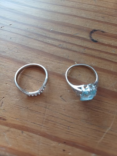 White gold and - , aquamarine