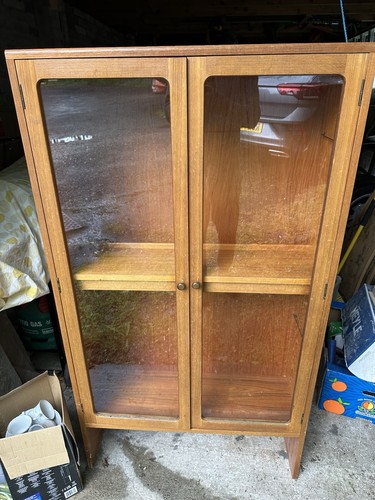 Plan display cabinet with - g,