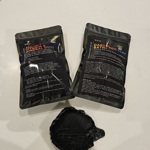 Dart frog essentials pack - pack, –
