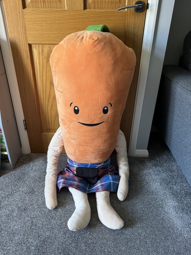 Kilted kevin the carrot - carrot, aldi