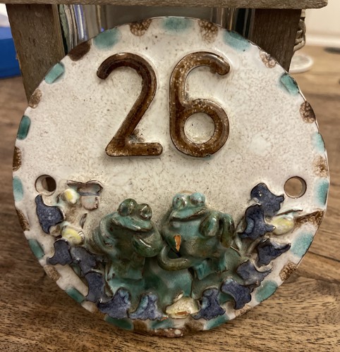 Frog house number plate plaque - plate,