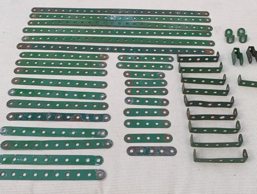 Meccano selection of green - -,
