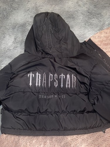 Trapstar woman decoded - trapstar,