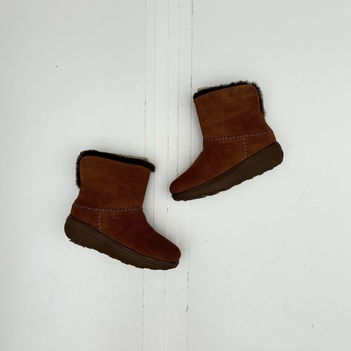 Fit flop mukluk boots - boots, size