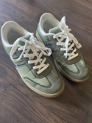 Boys green trainers size - green,