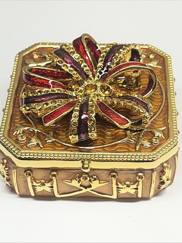 Joan rivers jewelry - rivers, box