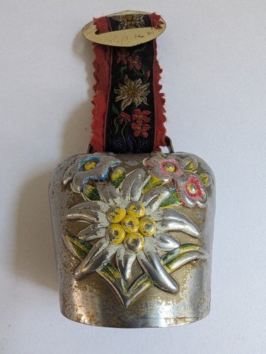 Vintage cowbell chimes - vintage,
