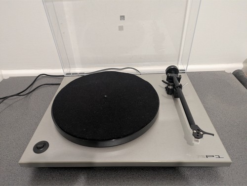 Rega rp1 turntable silver grey - turntable, silver/grey