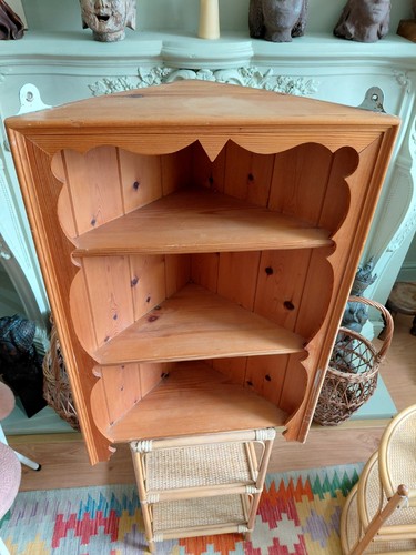 Vintage pine corner shelf wall - corner,