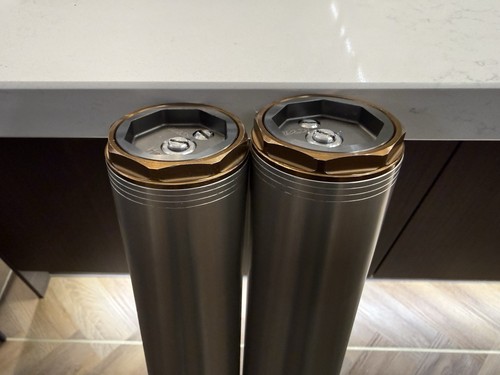 Kyb forks with closed - forks,