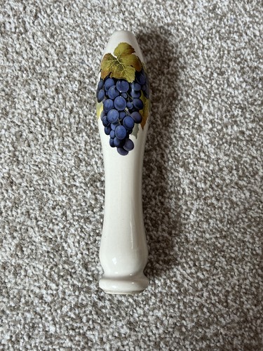 Wine grapes ceramic pump - grapes,