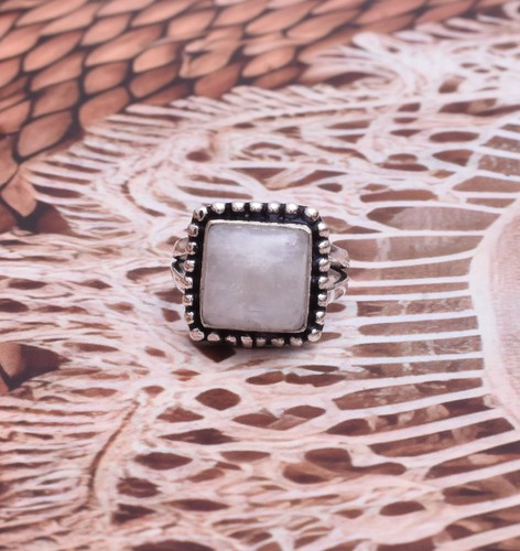 Dazzling rainbow moonstone - dazzling,