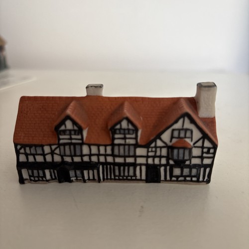 Goss crested china - crested,