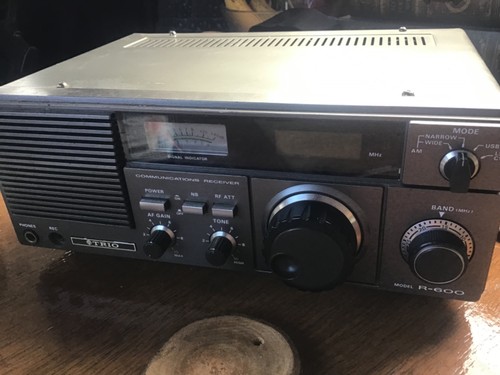 Trio kenwood r600 short wave - /,