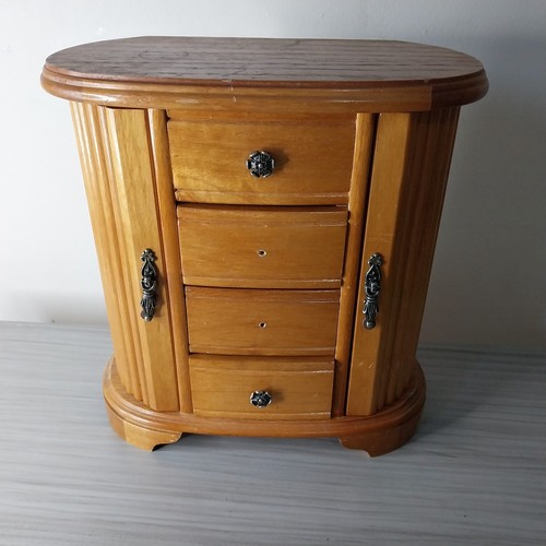 Vintage mele wooden miniature - mele,