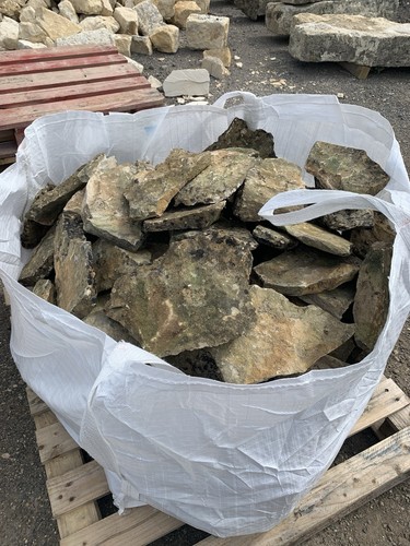 Cotswold walling stone bulk - walling, in