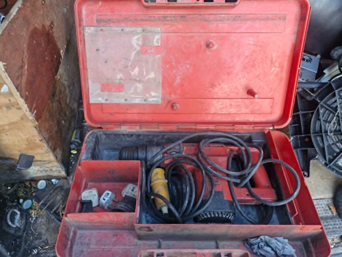 Hilti te52 110v hammer - 110v, drill