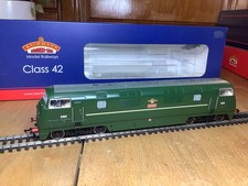 Bachmann 32-052A BR Green Class 42 Warship Diesel Locomotive D823 Hermes