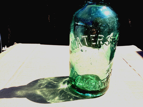 Early applied crown cap aqua