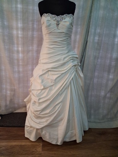 Wedding dress size ivory - dress,