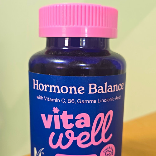 Vitawell hormone support gummy - support,
