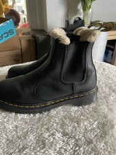 Doc Martens 2976 Chelsea Boots Black Leather With Faux Fur Liners Uk6/39 