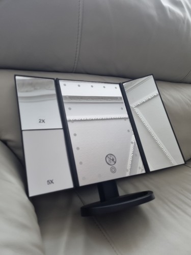Way tri fold mirror - 3-way, led
