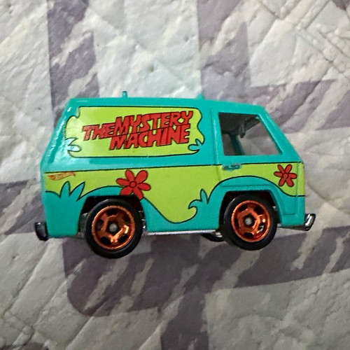 Hot wheels scooby - hot,