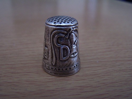Hallmarked silver thimble - silver,