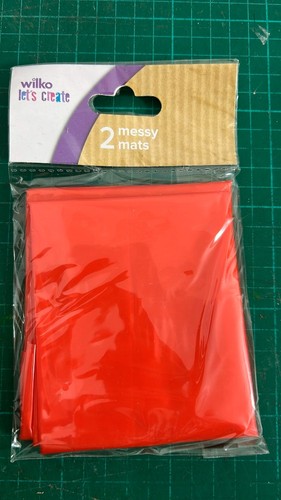 Messy splash mat table - table, &