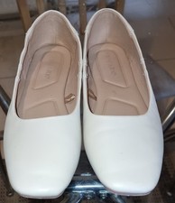 Primark Women's Beige Pumps