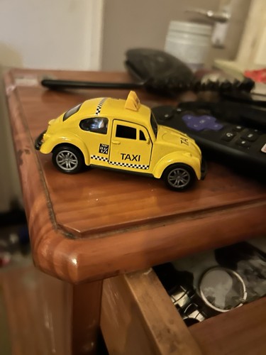 Yellow taxi beetle - vw,