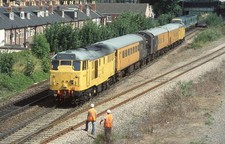 Orig Colour slide, Class 31, 31233, Network Rail livery, Sheffield, 8/06